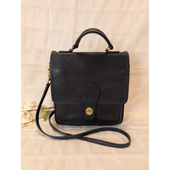 Vintage Coach Black Leather Crossbody Station Bag W/ Brass Hardware & Top Handle - Picture 1 of 16